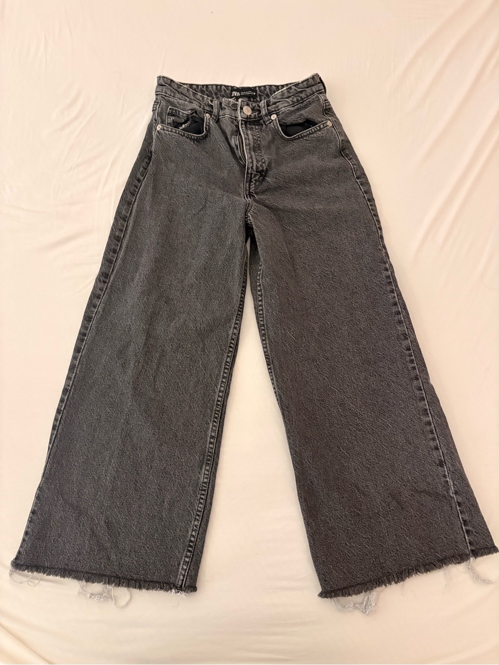 Zara Wide-Leg Black Denim Jeans